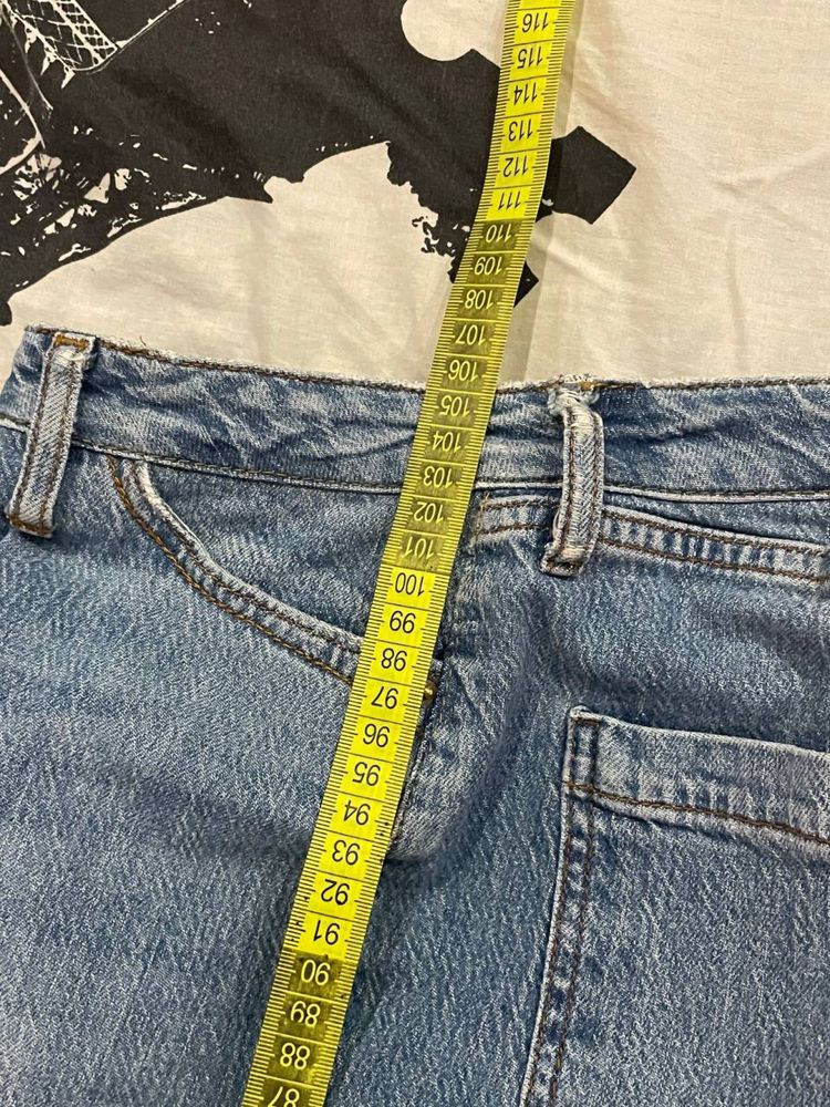 Джинсы Zara клеш с разрезами
