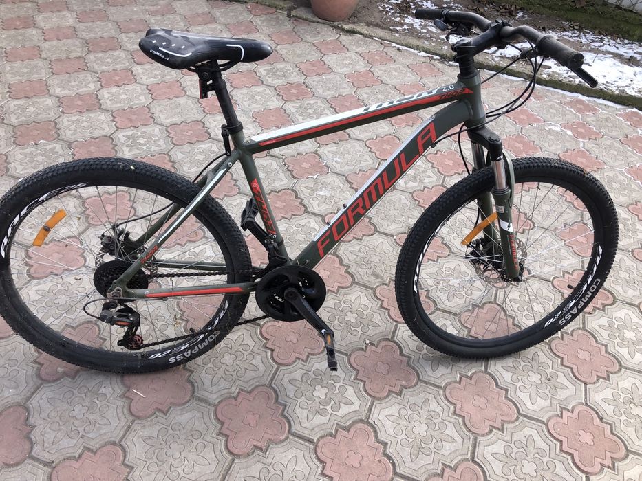 Велосипед гірський  в гарному стані