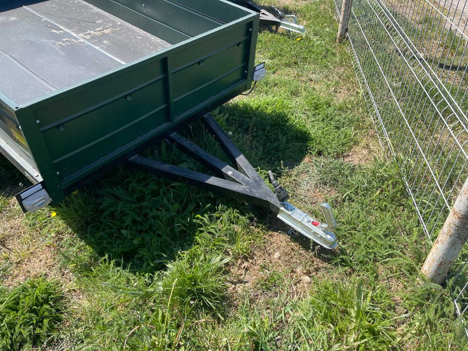 Причіп автомобільний