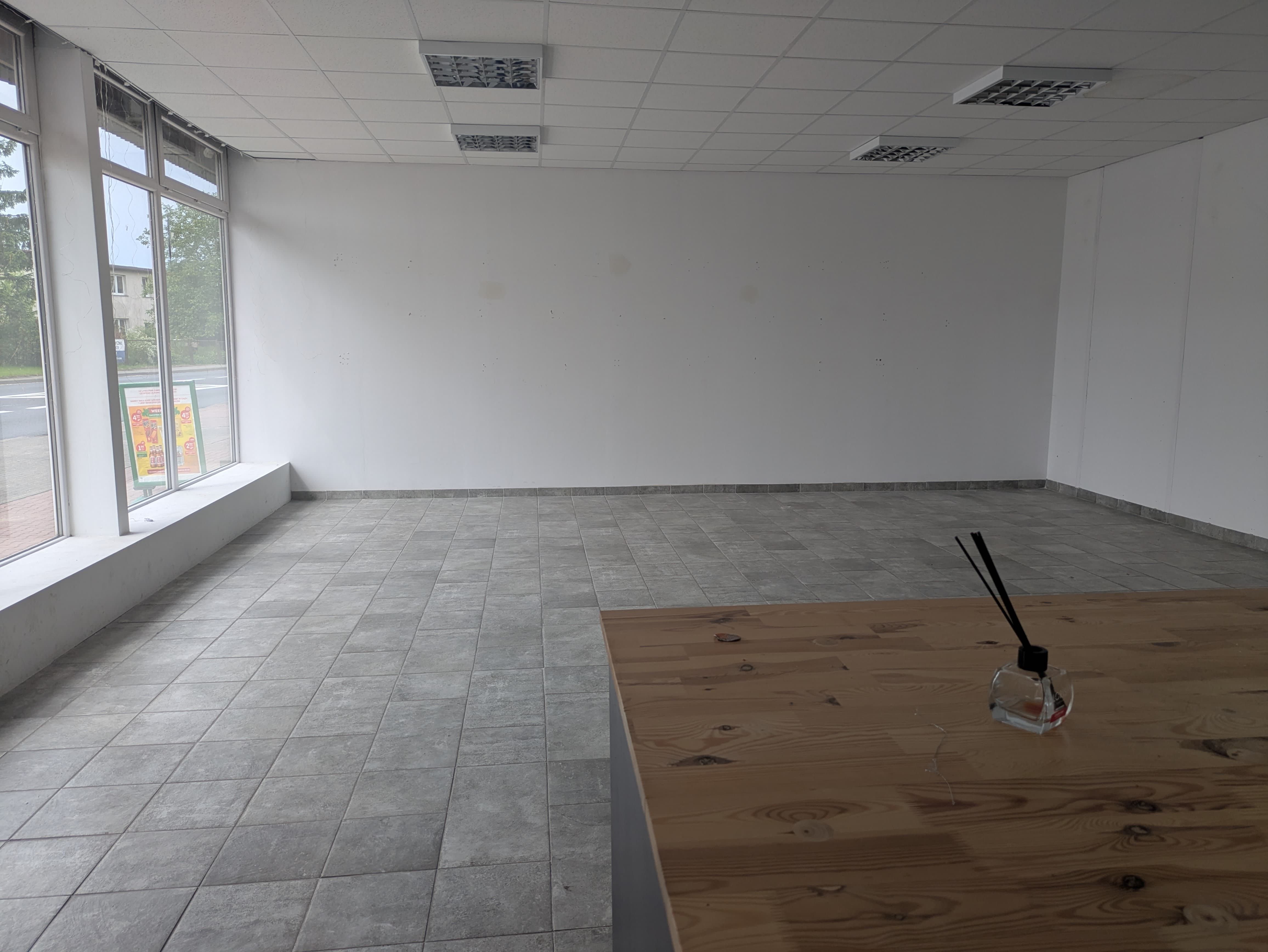 Wynajmę  lokal usługowy  - Suchań