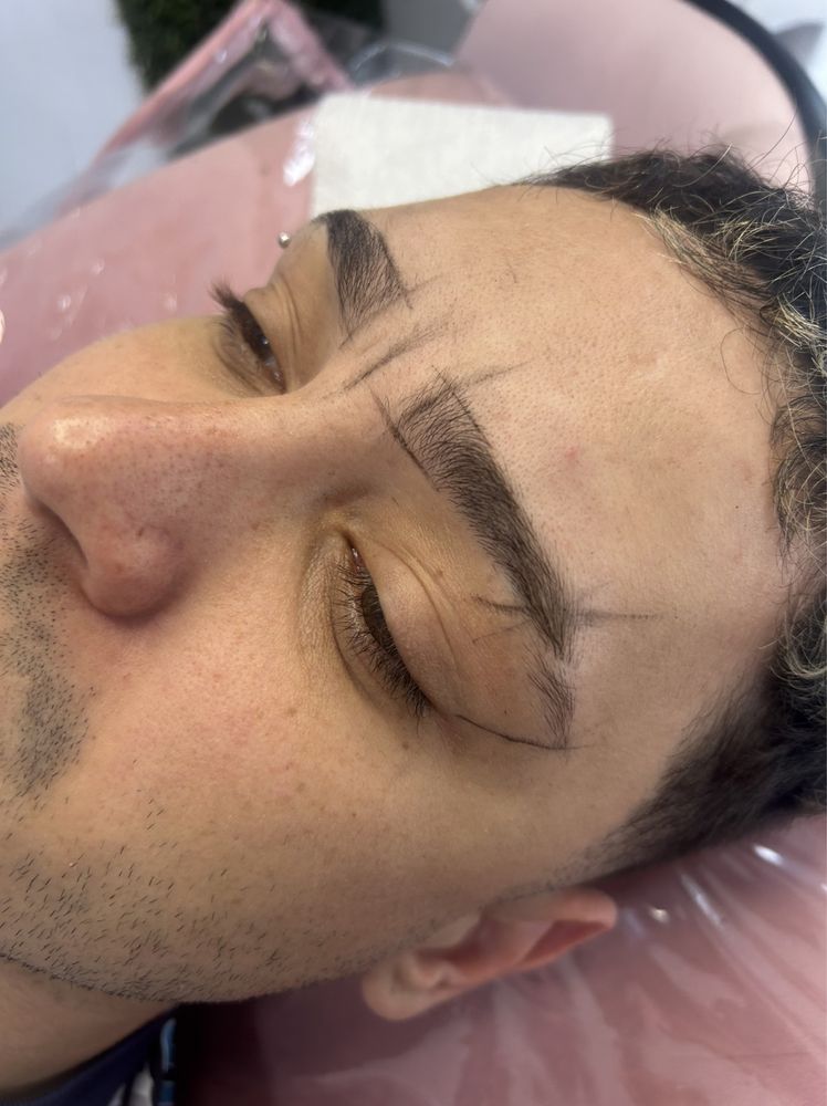Micropigmentao de sobrancelhas