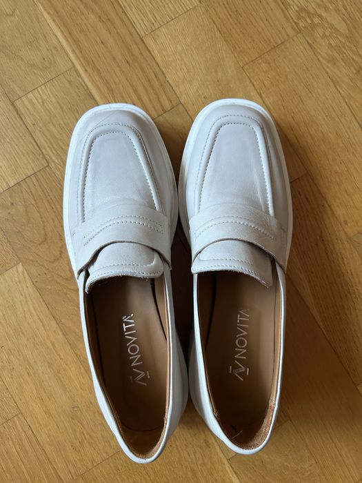 Шкіряні жіночі лофери