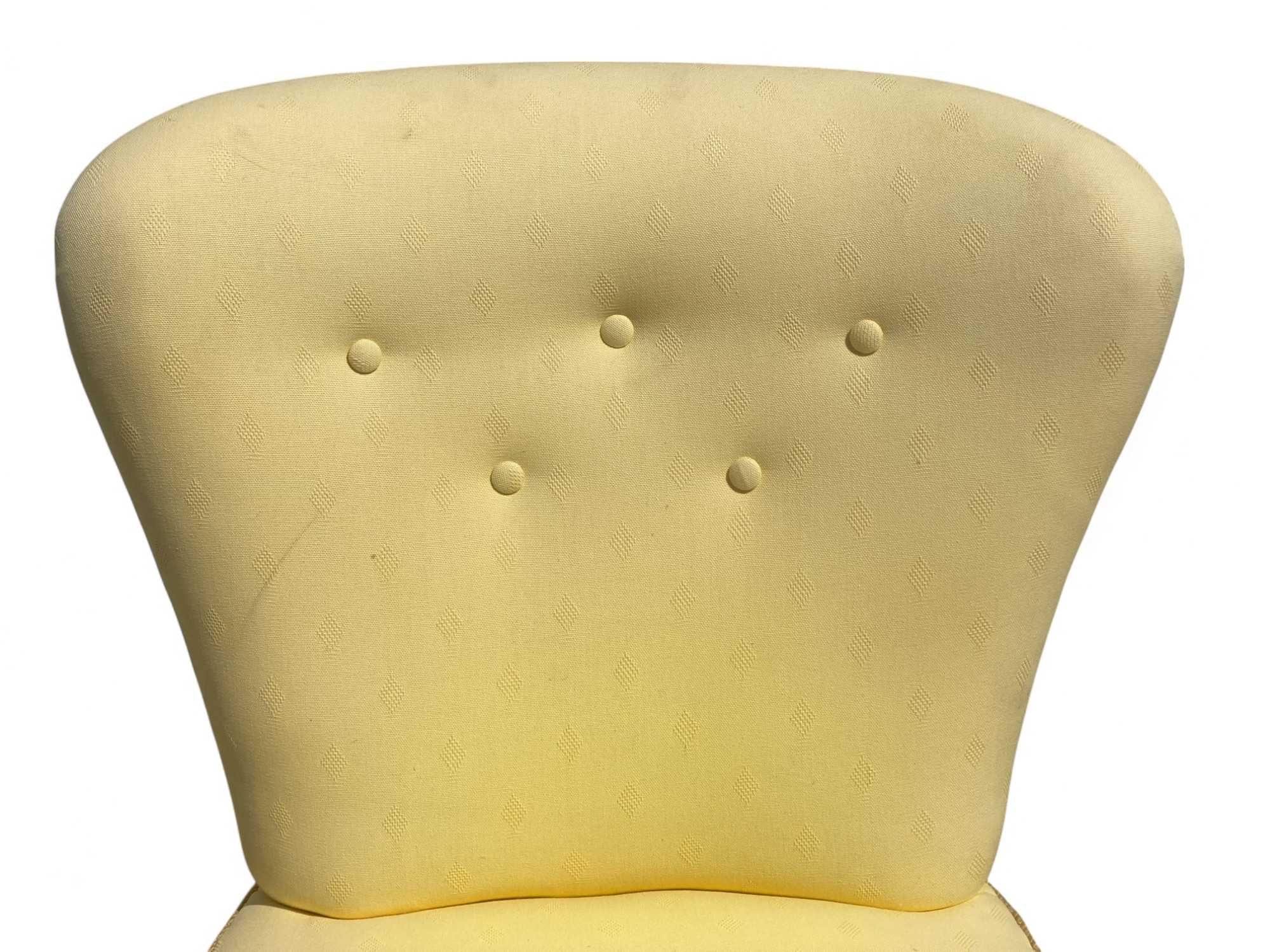 Fotel koktajlowy w stylu ludwikowskim z podnóżkiem
