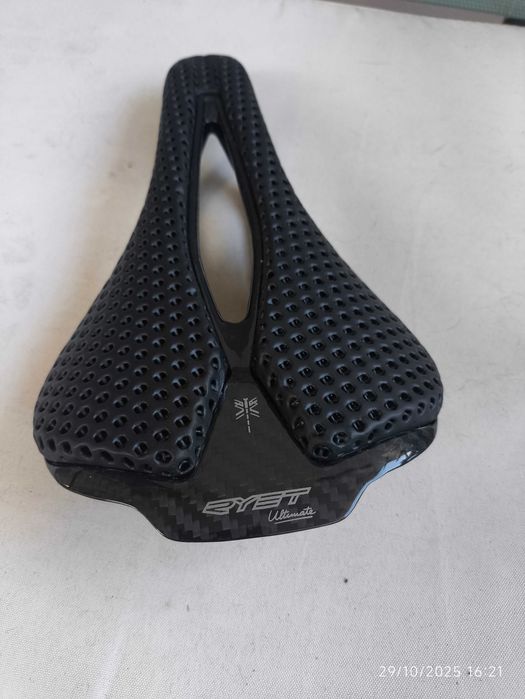 Selim de carbono ultra leve 120g,  250x140mm, 3d impresso, Ryet