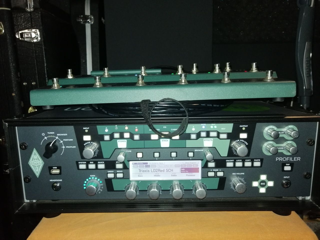 Kemper Profiling Amplifier Power Rack + (Remote Control-vendido)