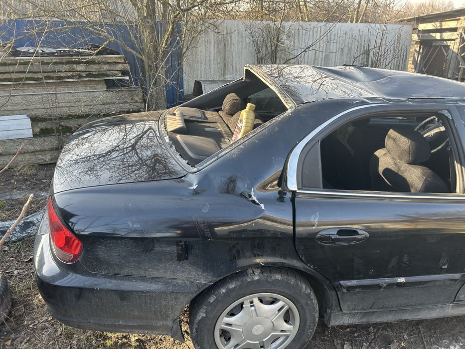 Hyundai Sonata 2004 року після ДТП на ходу!!!