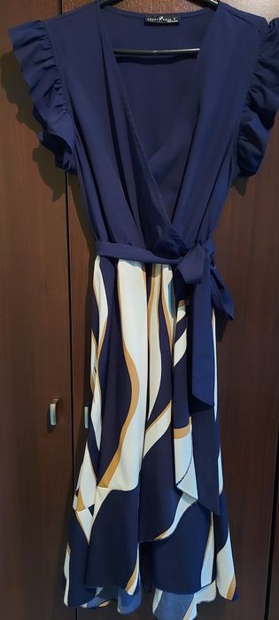 Sukienki nowe, fajne