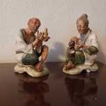 Casal idosos orientais em porcelana biscuit, vintage ( anos 60)