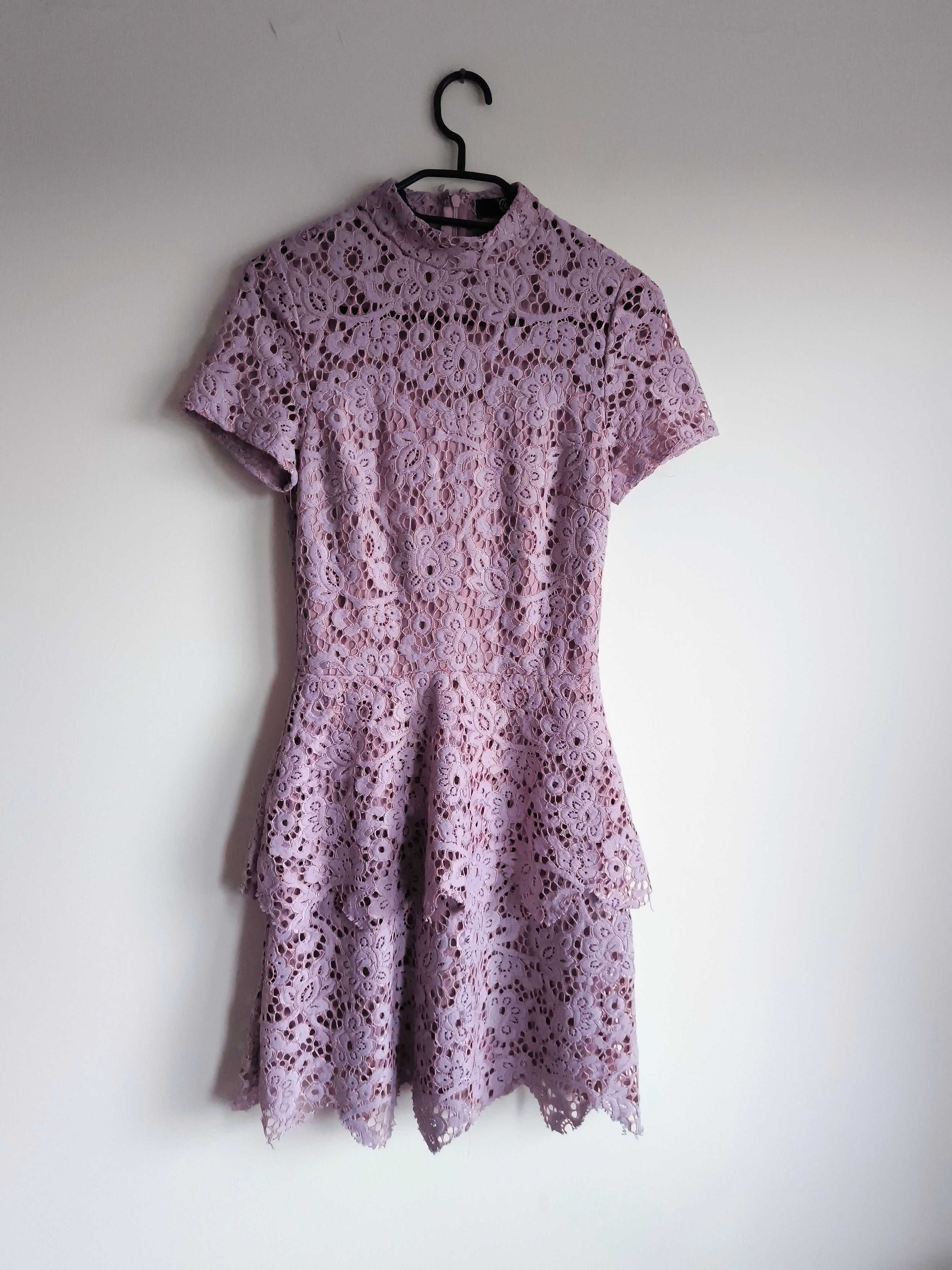 Śliczna sukienka w odcieniu pastelowego fioletu marki Missguided S/36
