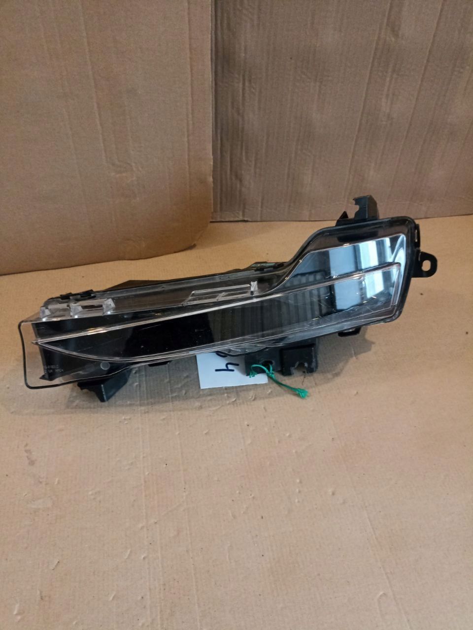 Halogen lewy Tesla model 3 drl europa