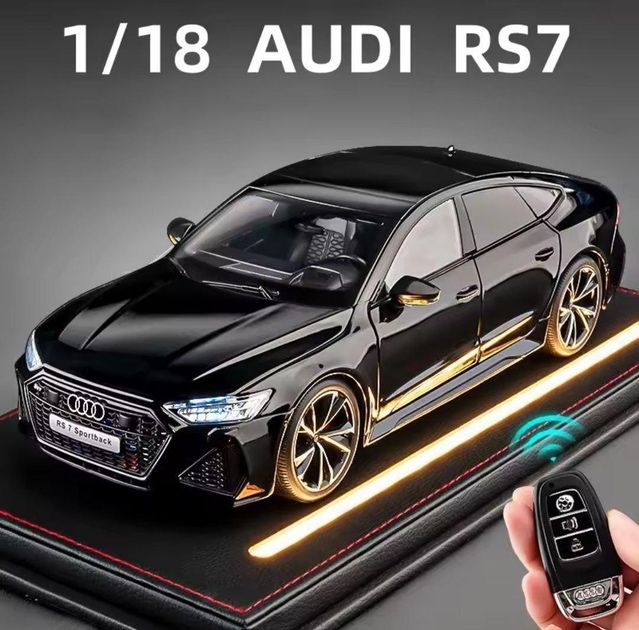 Машинка в масштабі 1/18 audi rs7 з ключем