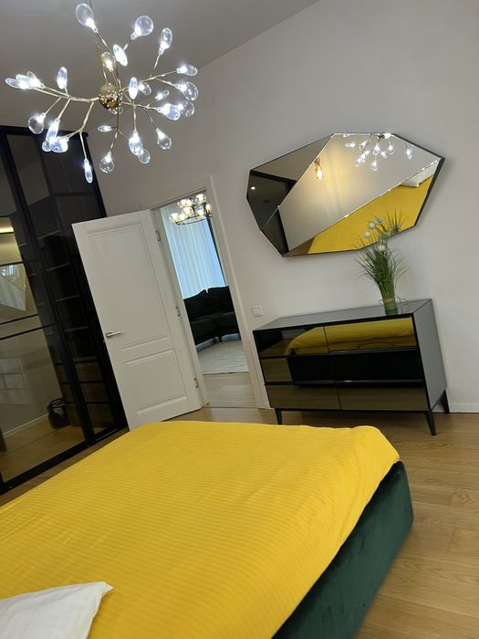 Оренда 2-кім. квартири 92 м.кв., в. Личаківська