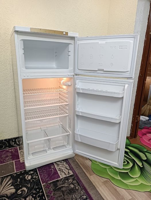 Холодильник б/у Indesit NTS14AA доставка