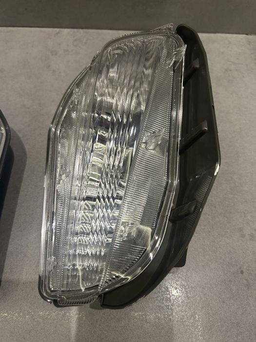 Kierunkowskaz kierunek lampa TOYOTA PRIUS V/PLUS 12-