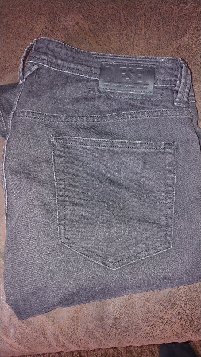Джинсы Diesel оригинал