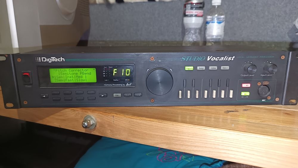 DigiTech Studio Vocalist гармонайзер