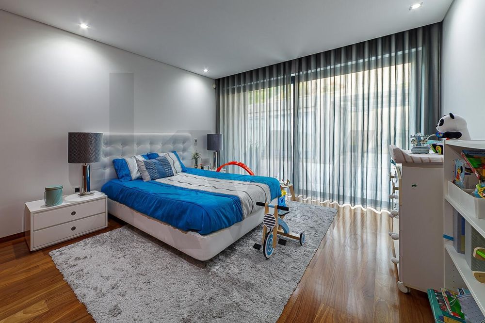 Moradia de luxo Milheiros de Poiares