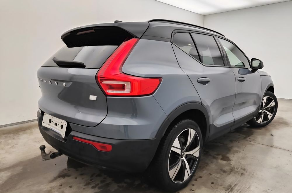 Продам Volvo XC 40 recharge electro