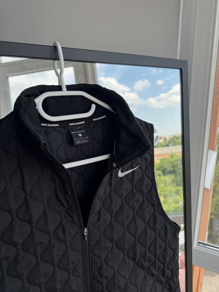 Жіноча жилетка Nike Running Aerolayer оригінал розмір С