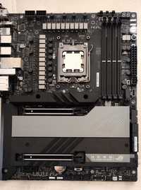 Motherboard Asus Rog Crosshair X670E com Processador AMD RYSEN 9 7950X