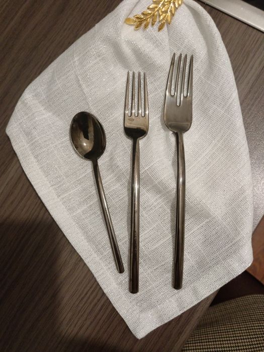 Набір столових приборів 18 одиниць, 6 персон