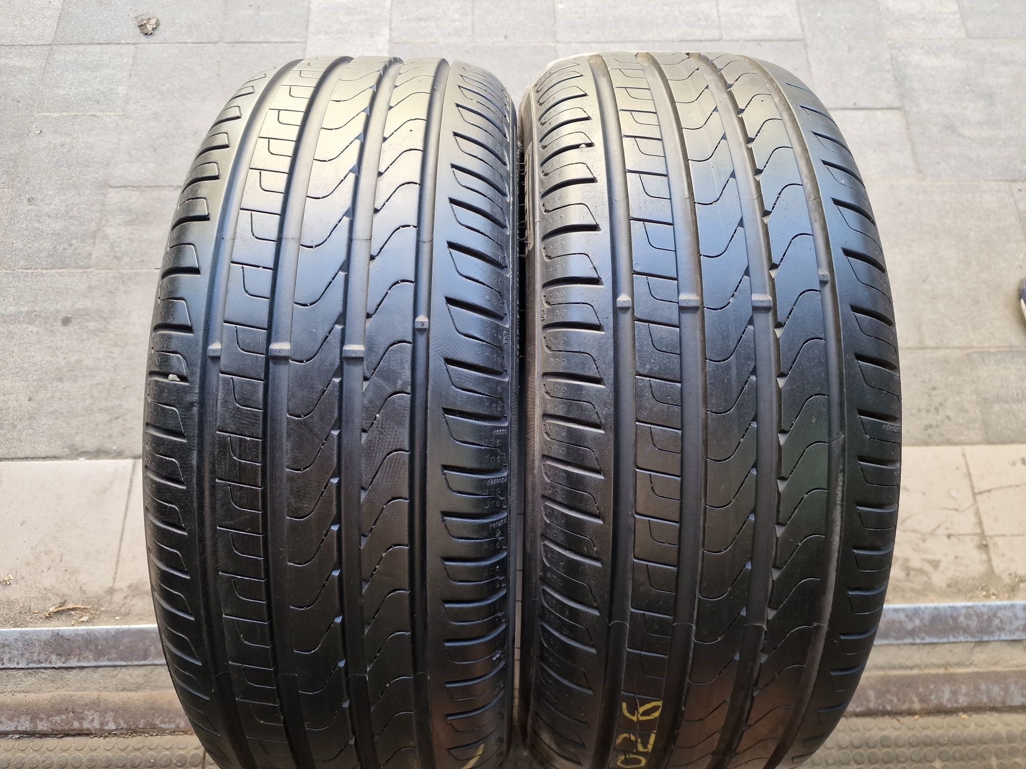 Пара летних шин 225/45 R18 Pirelli p7