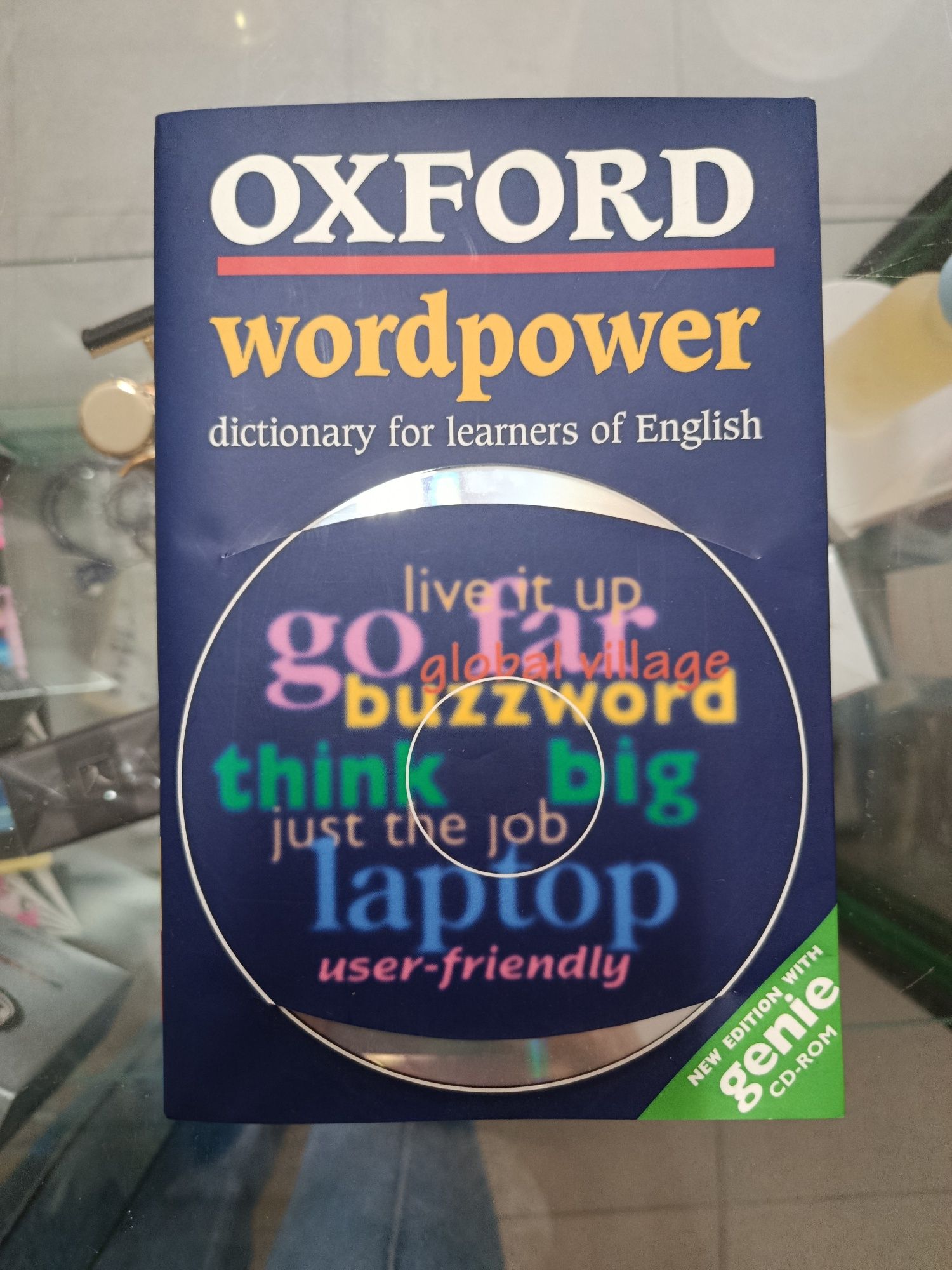 Dicionários: inglês, alemão e francês