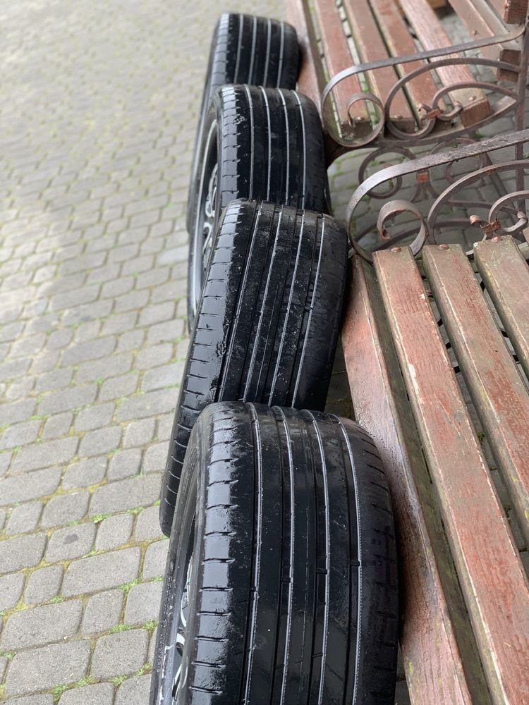 Резина літня Nokian Tyres 225/50 r18 Hakka black