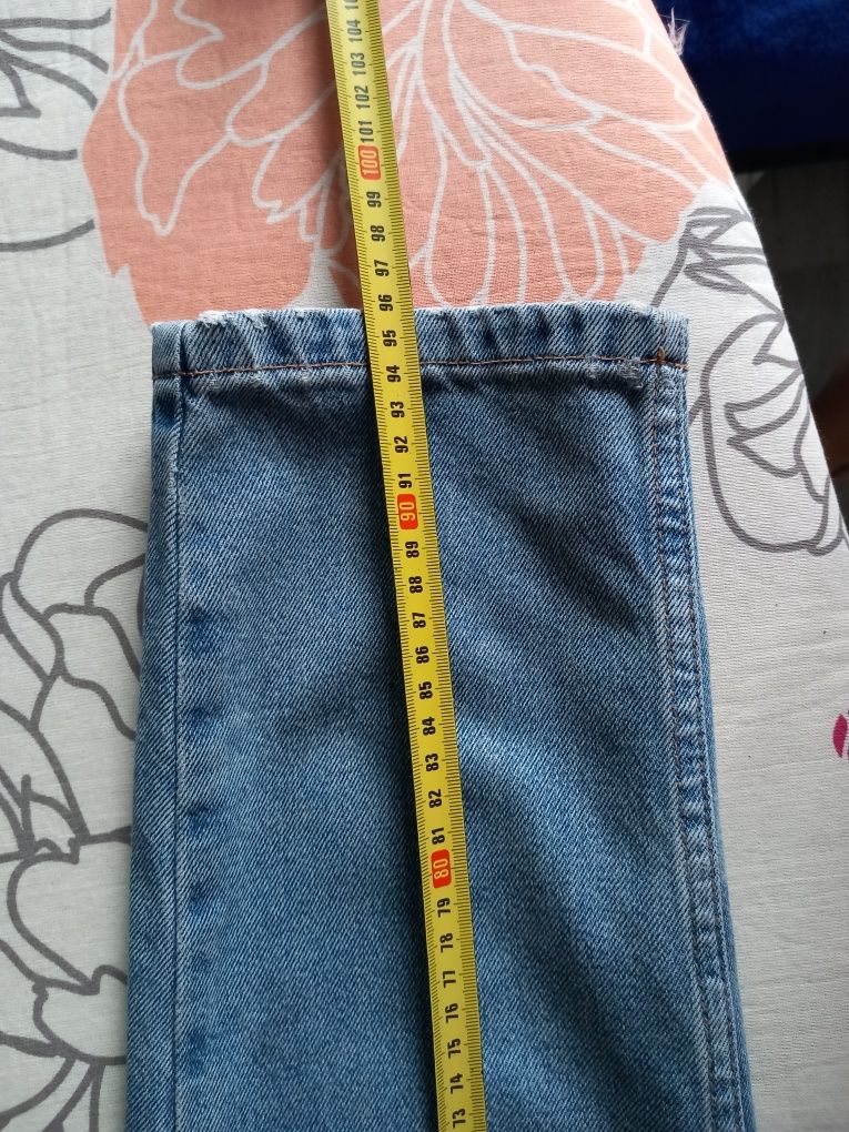Spodnie mom Pull &Bear