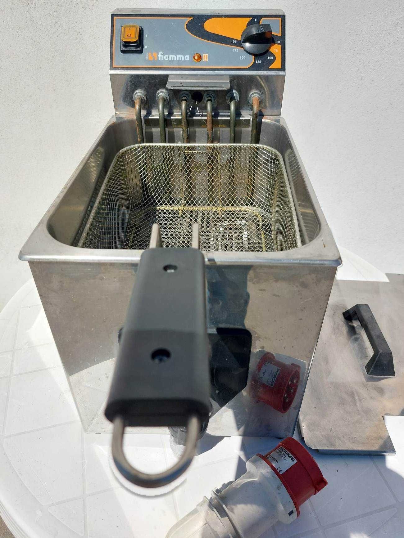 Torradeira + Fritadeira + Máquina e moinho de Café+Máquina banho maria
