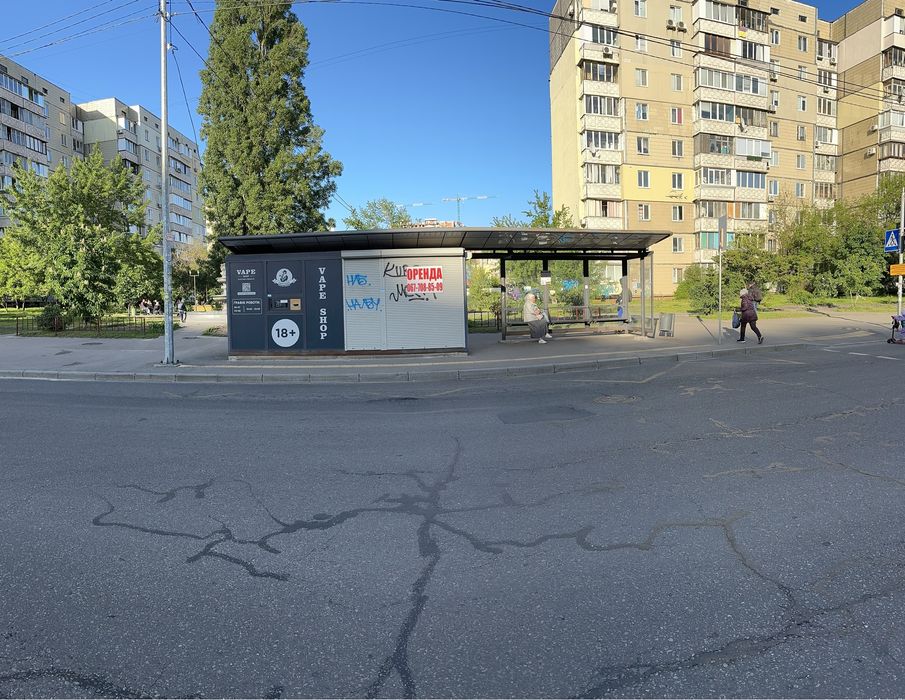 Аренда киоска / остановочного комплекса Ул. Ревуцкого 27