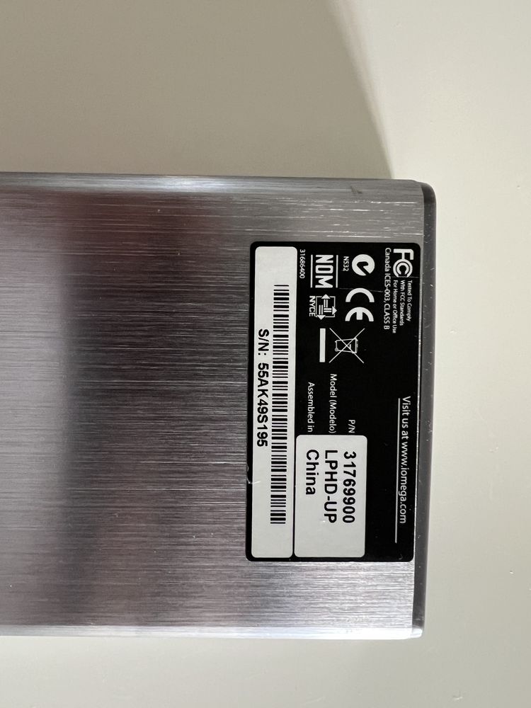 Caixa Iomega Disco 2,5