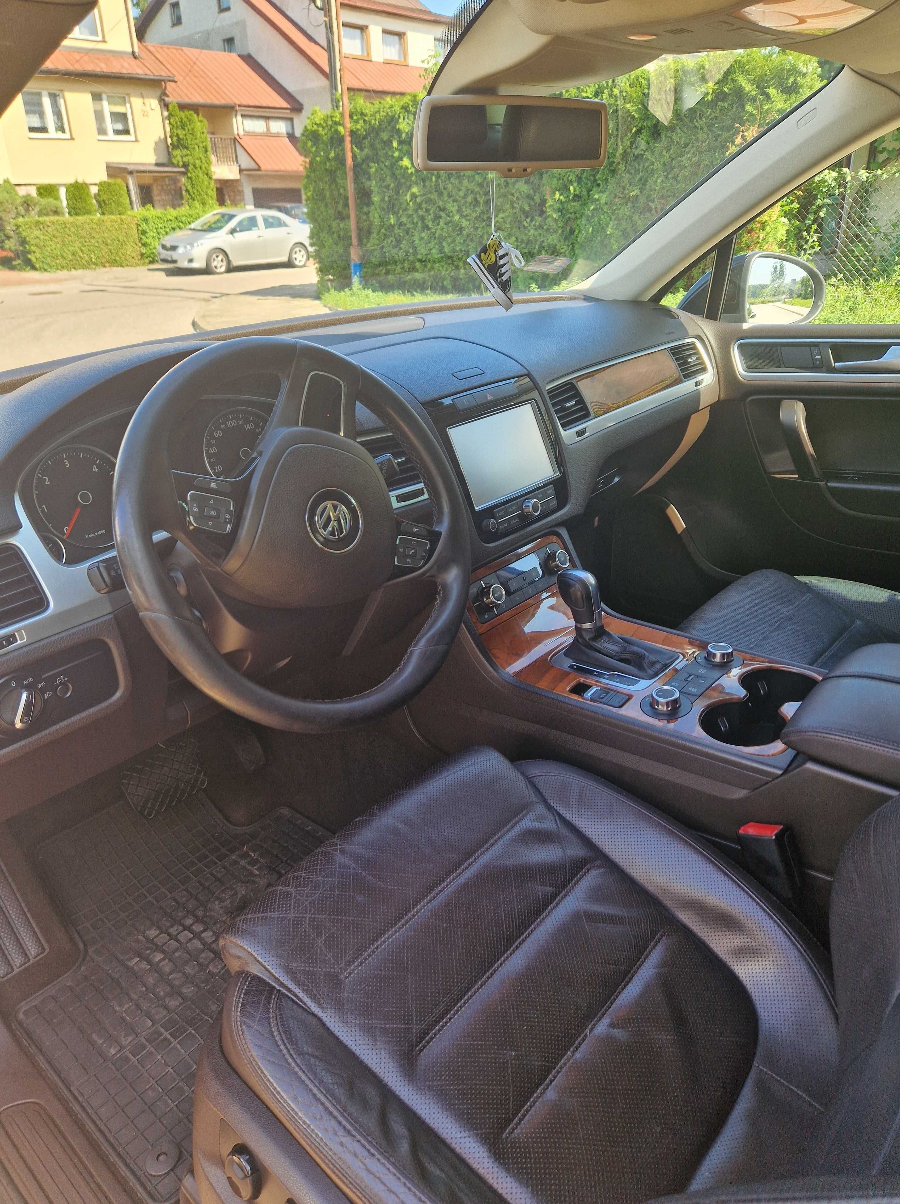 Volkswagen TOUAREG II Full Opcja