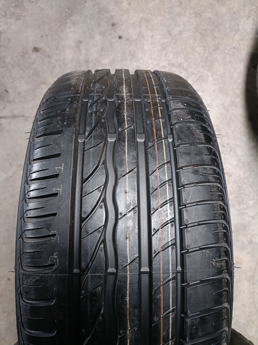 Opona letnia Bridgestone Turanza Er300 245/45R17 95W MO