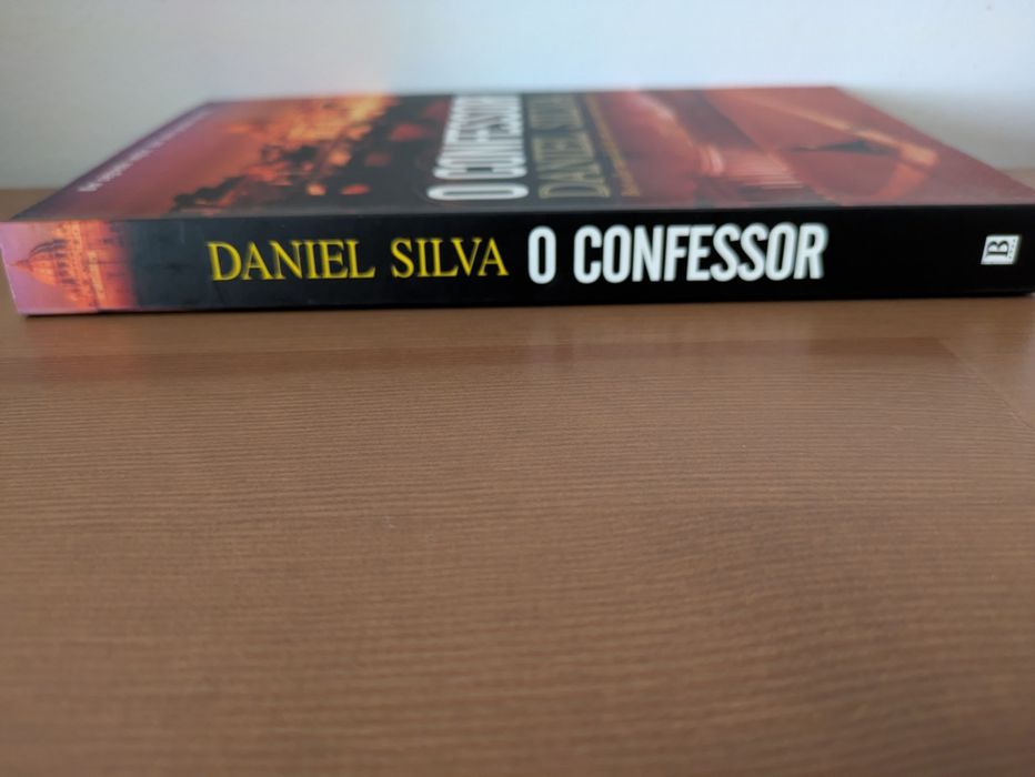 L " O Confessor " 1ª Edição - Daniel Silva (Ed. Regular/ Opt. Estado)