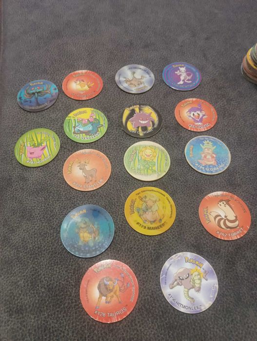 Vendo vários tazos dos pokémon