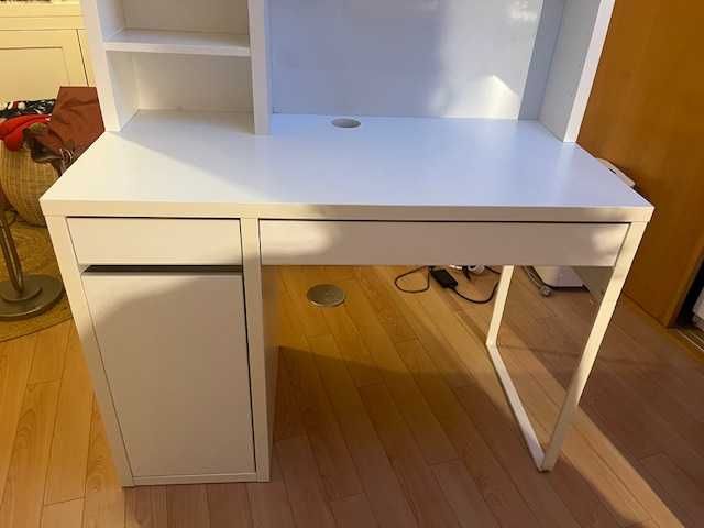 Secretária Micke IKEA