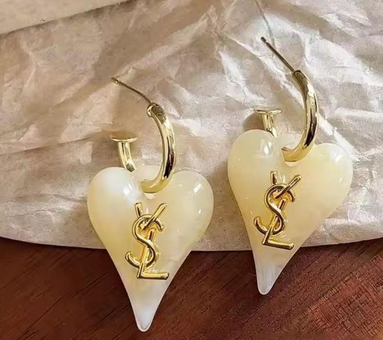 Kolczyki serduszka YSL