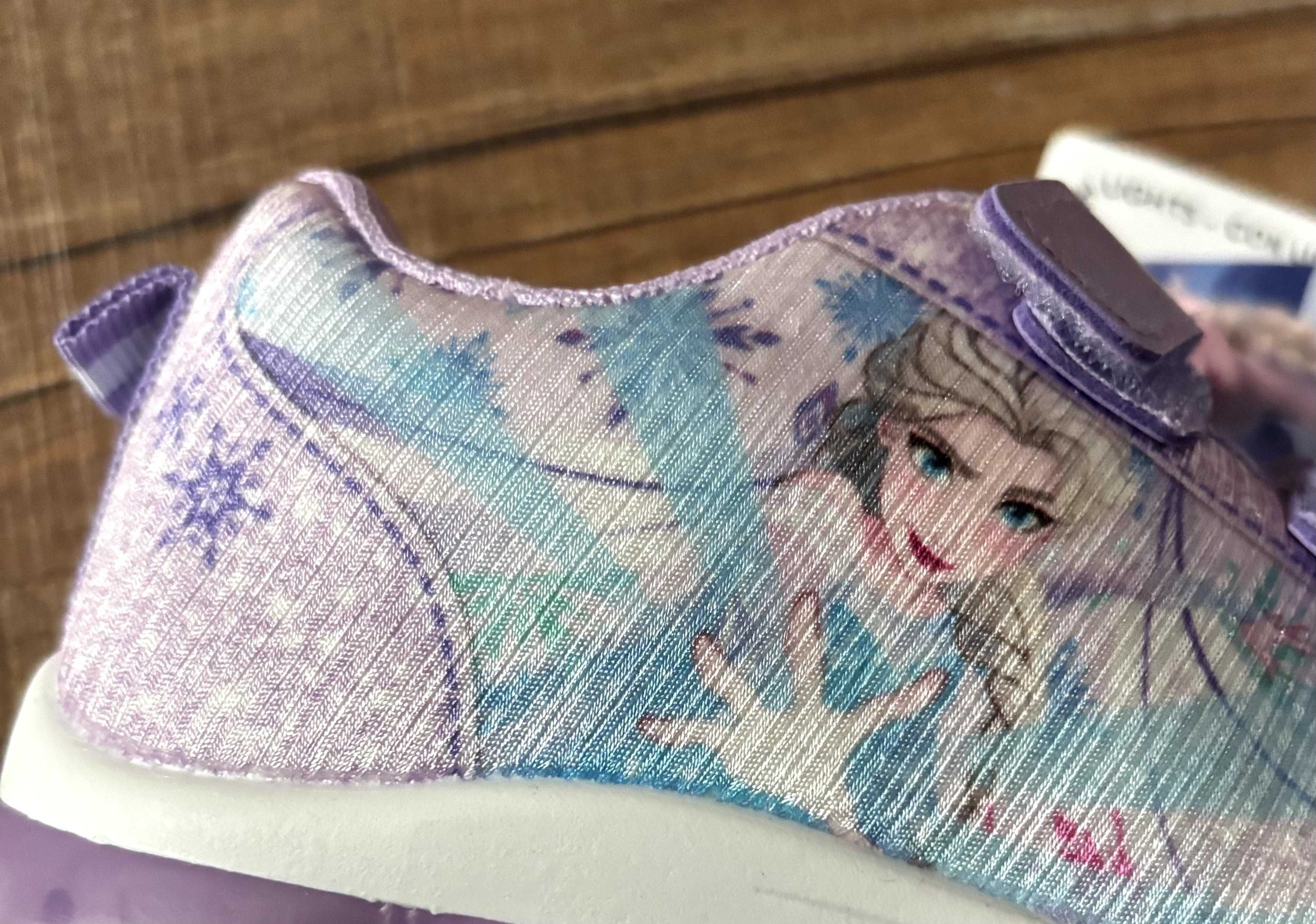 Elza, Frozen, Kraina Lodu buty świecące, migająca podeszwa Led