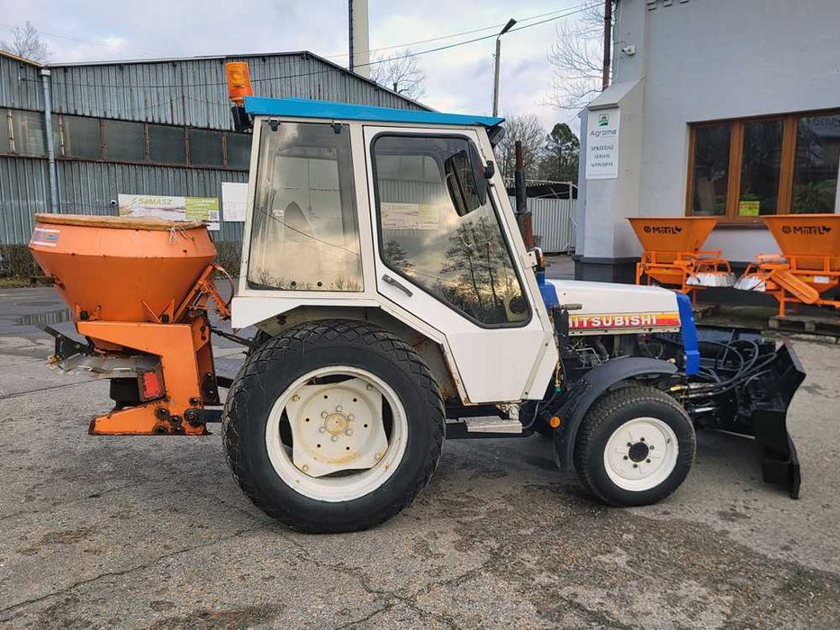Ciągnik komunalny Mitsubishi 280D + przedni WOM+ ładowacz TUR i TUZ