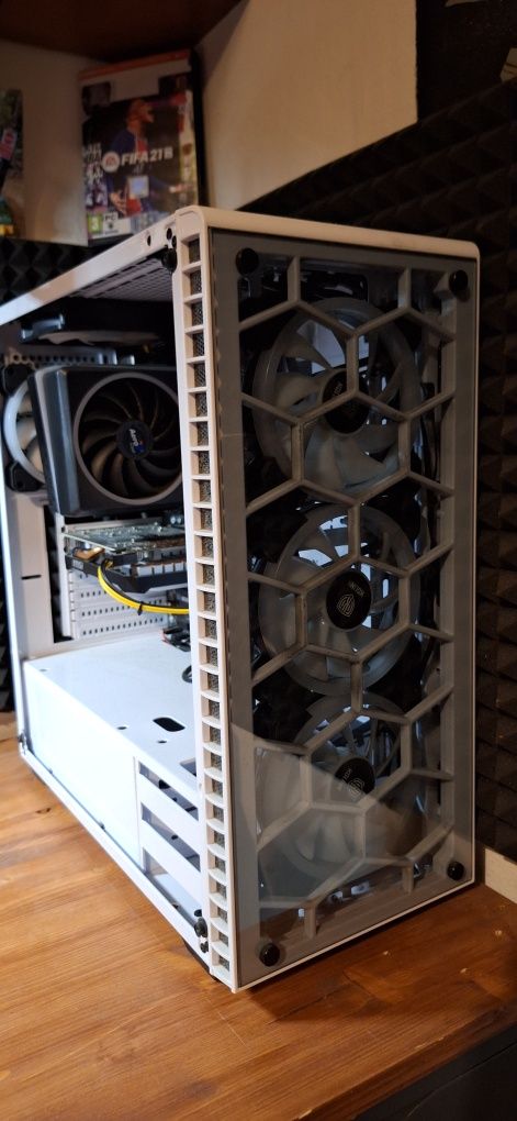 Computer gaming/office