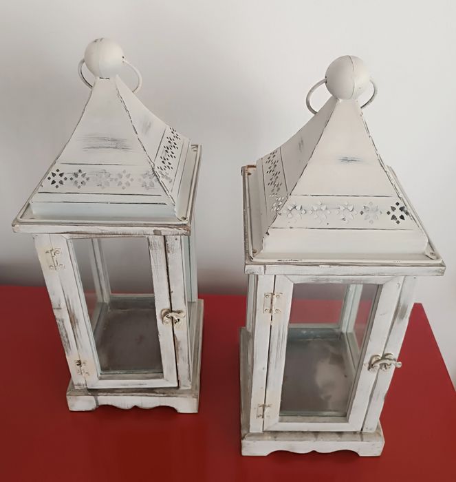 Lanternas rústicas brancas