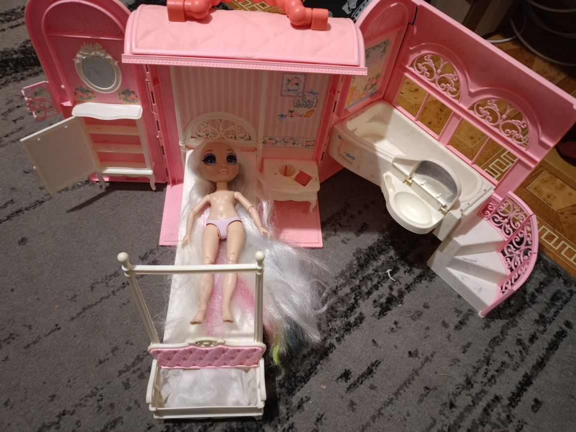 Кукольный домик чемоданчик
