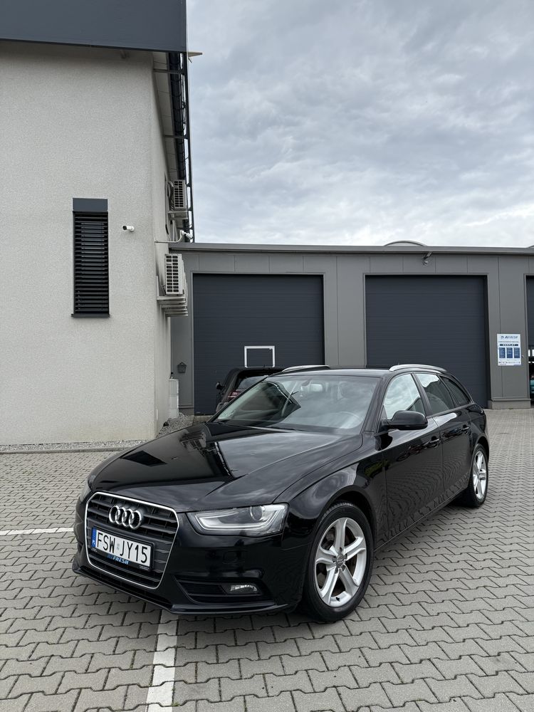 Audi A4 B8 2012 - Navi - Skóra / Alcantara / Automat / Grzane fotele