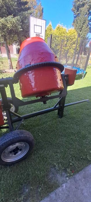 Betoniarka 250 litrów