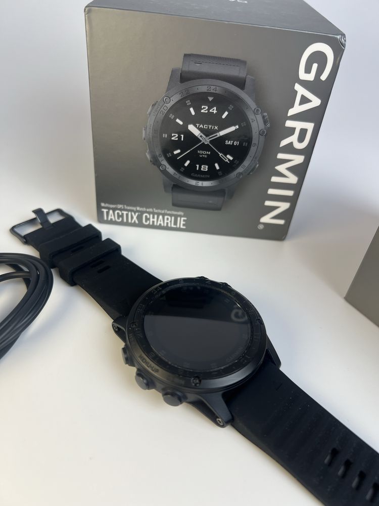 Тактичний годинник garmin tactix charlie 0098473