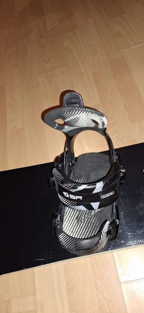 Deska Snowboardowa Raven 152 154 z wiązaniami Sp Fastec rozmiar M