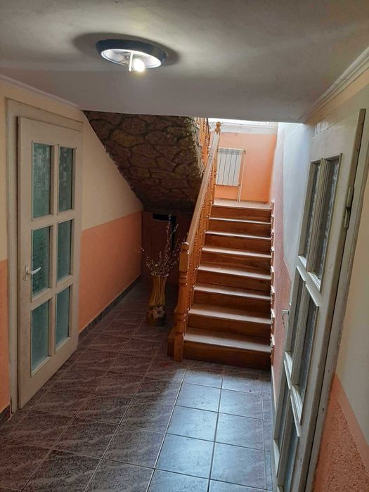 Cімейний будинок на Закарпатті Мукачівському районі, селі Дерцен