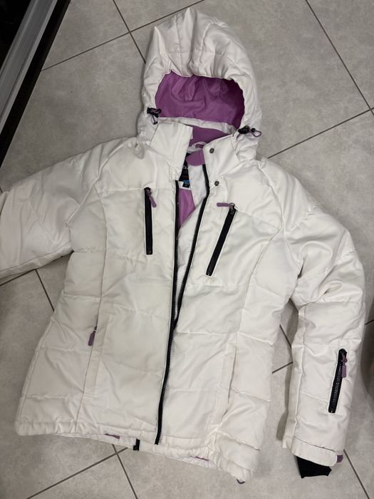 Продам жвночу лижну куртку