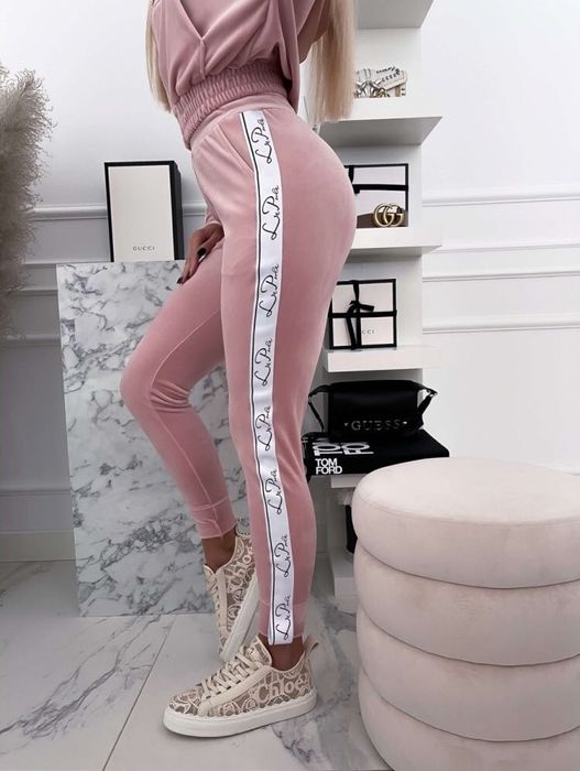 Dres Welurowy na lato la perla